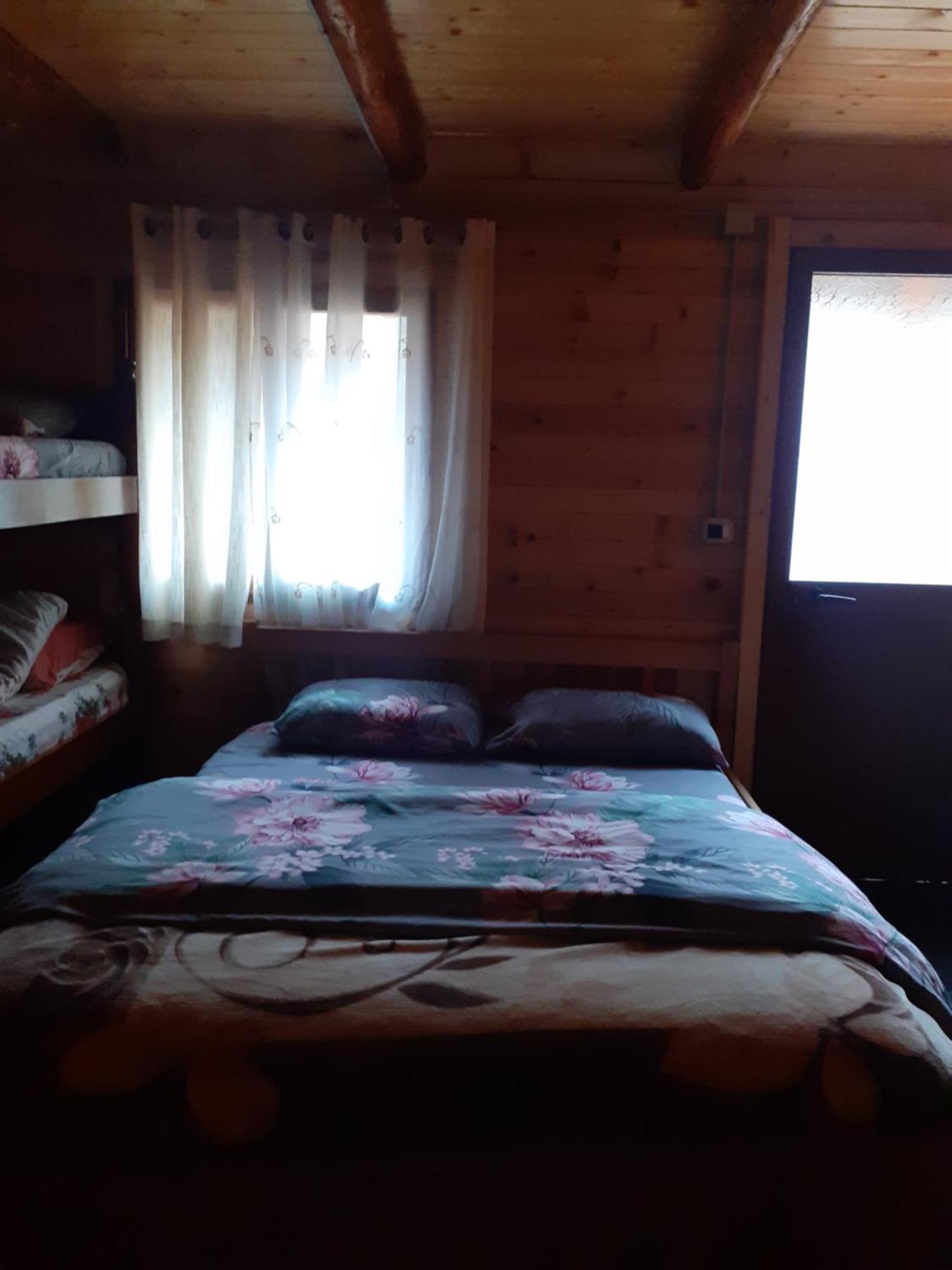 Guesthouse Dioni Вальбоне Екстер'єр фото
