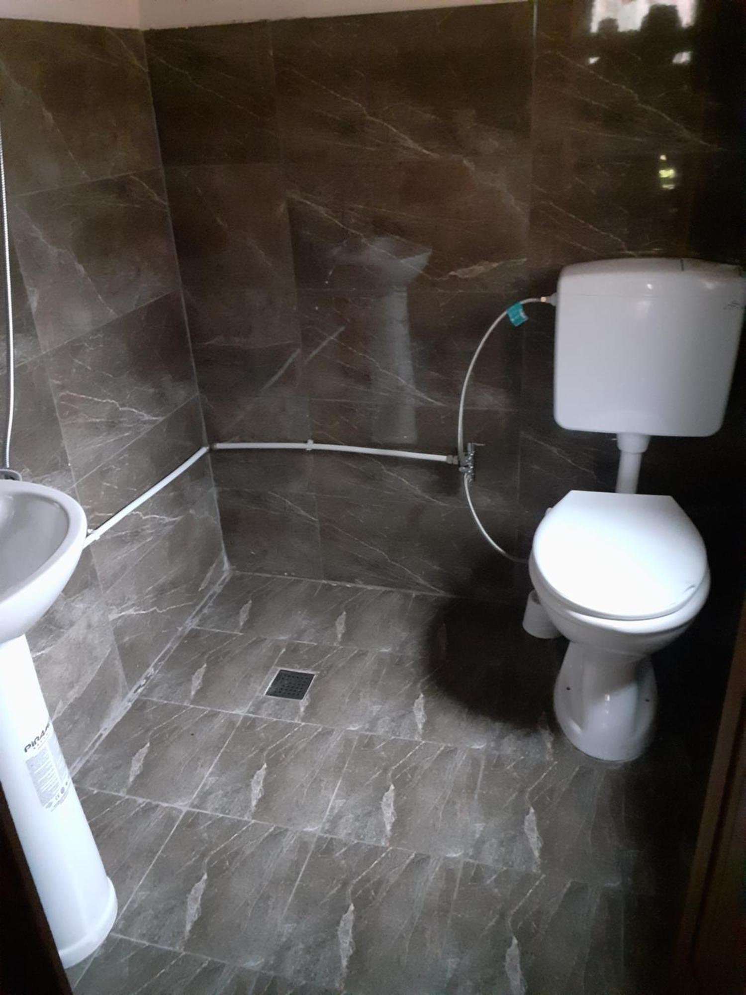 Guesthouse Dioni Вальбоне Екстер'єр фото